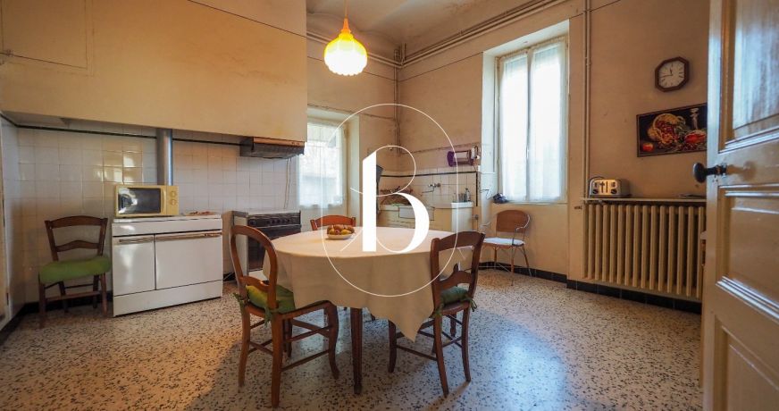 vente Maison de village Uzes