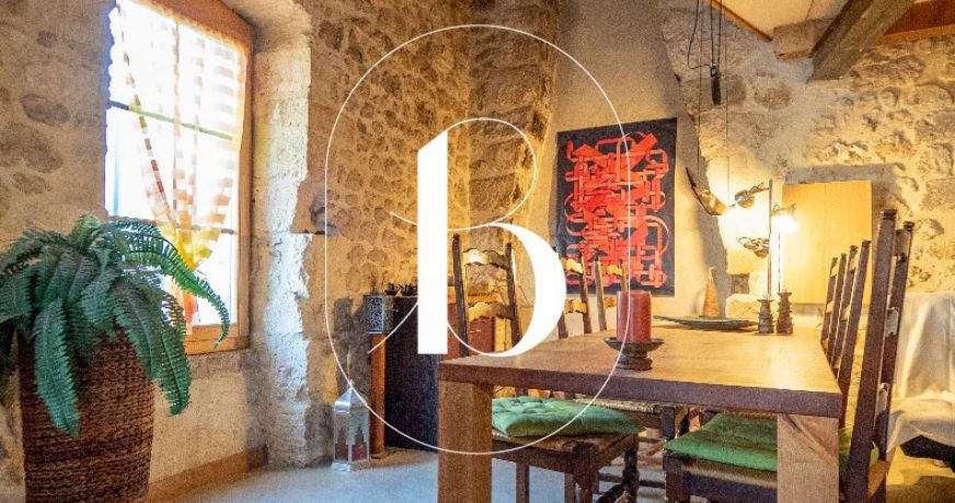 vente Maison de village Uzes