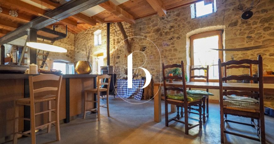 vente Maison de village Uzes