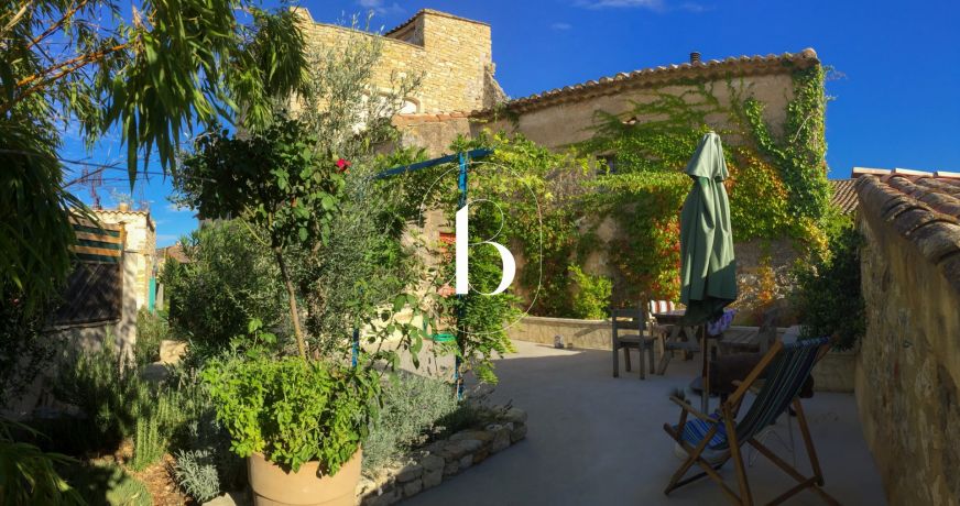vente Maison de village Uzes