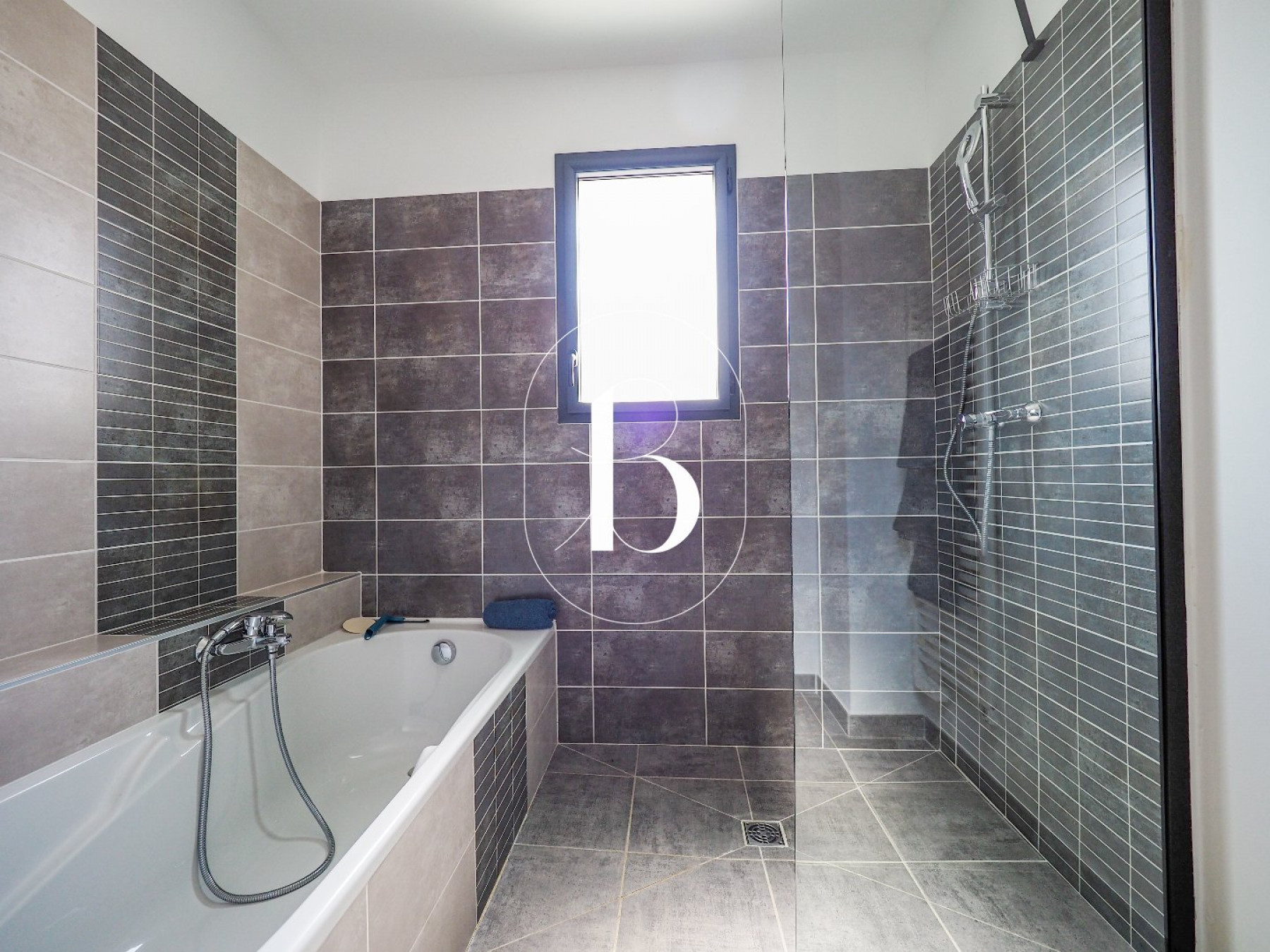 sale Maison contemporaine Saint Paulet De Caisson