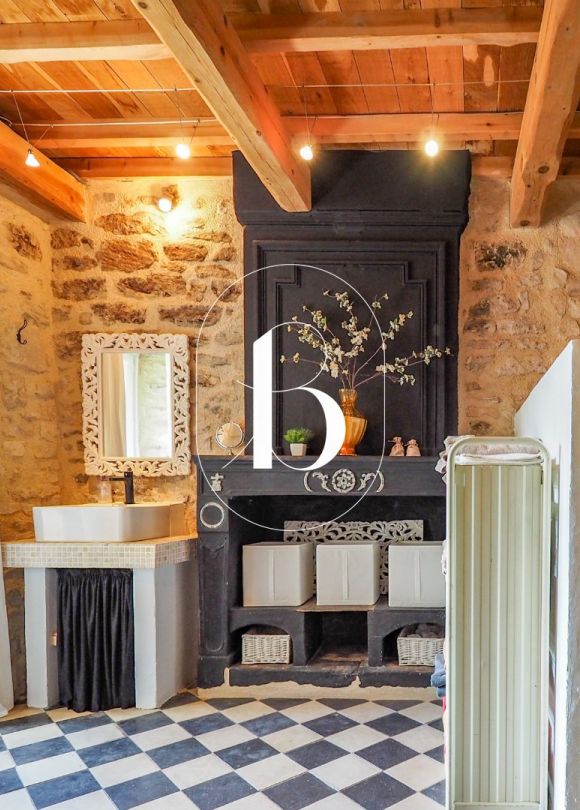 sale Maison de village Barjac