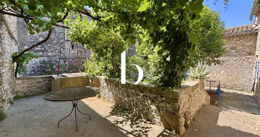 vente Maison de village Uzes