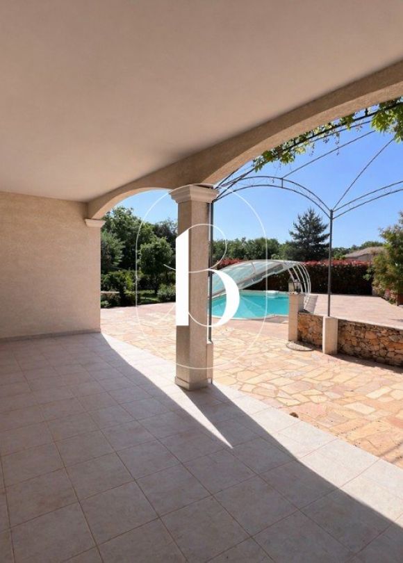 vente Villa Mejannes Le Clap