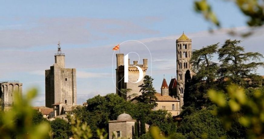 vente Cave Uzes