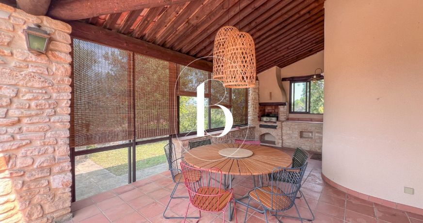 vente Villa Sabran