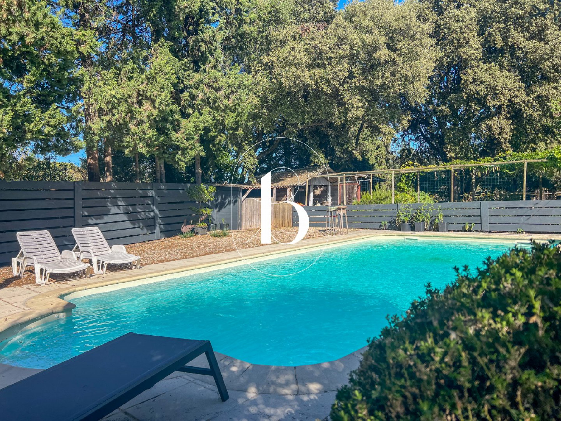 sale Villa Uzes