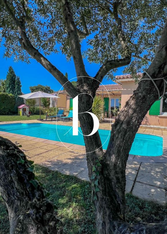 sale Villa Goudargues