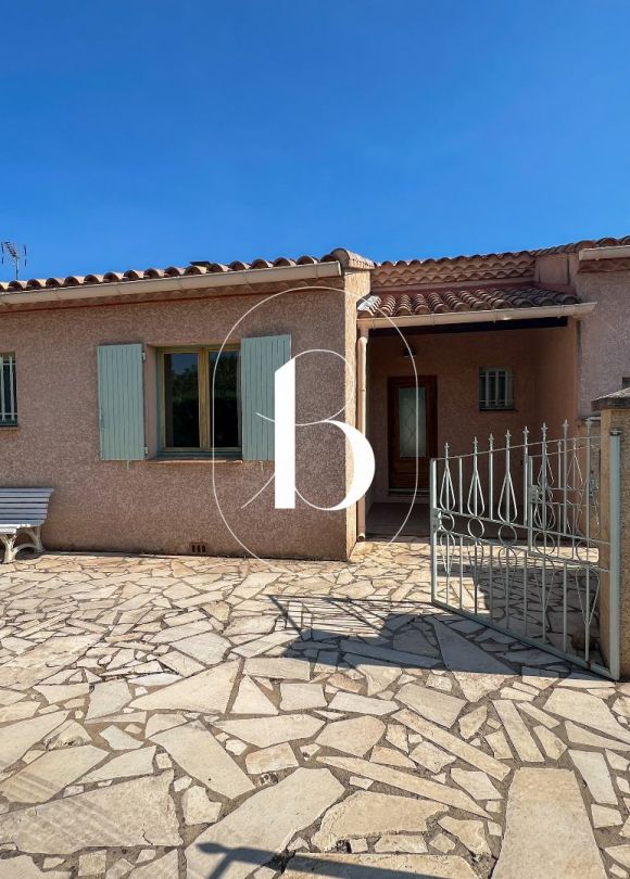 sale Villa Uzes