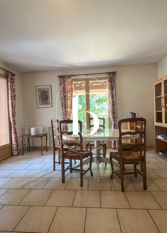 sale Villa Uzes