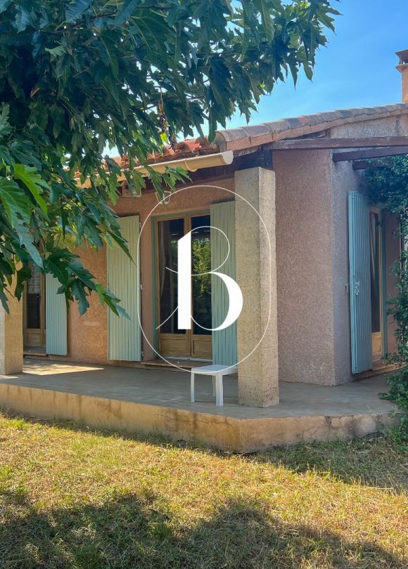 sale Villa Uzes