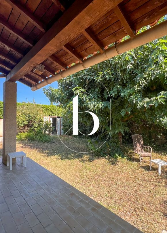 sale Villa Uzes