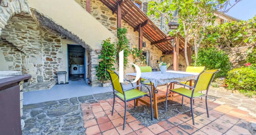 vente Mas de village Les Mages
