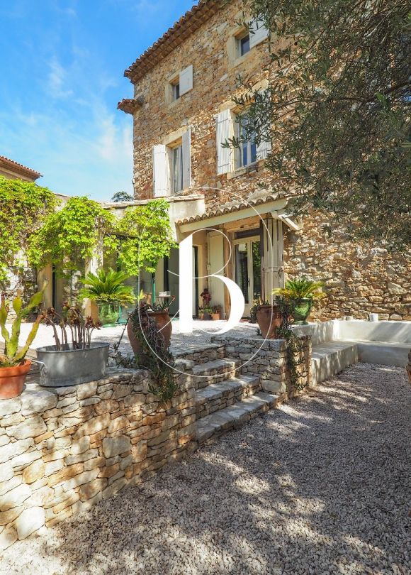sale Maison de village Laudun