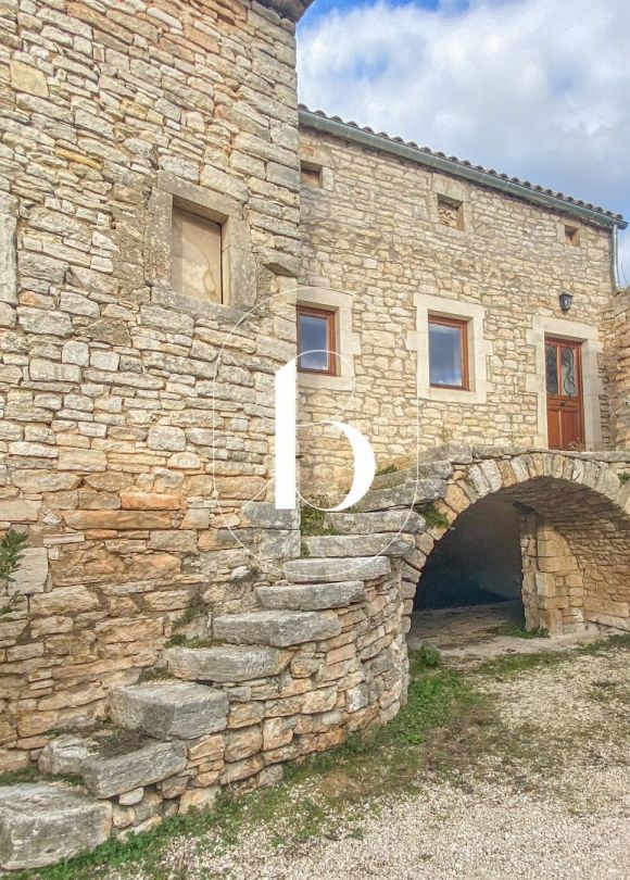 sale Demeure de ville et village Barjac