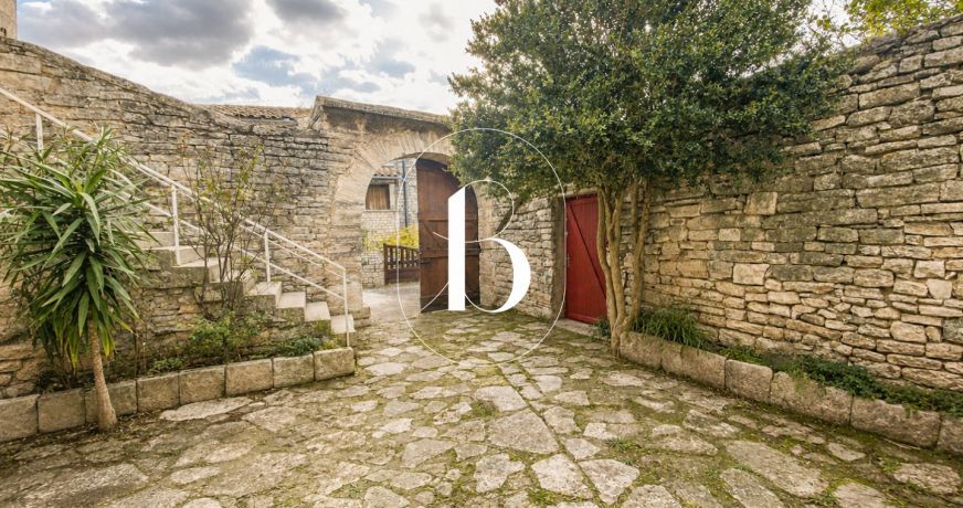 vente Demeure de ville et village Barjac