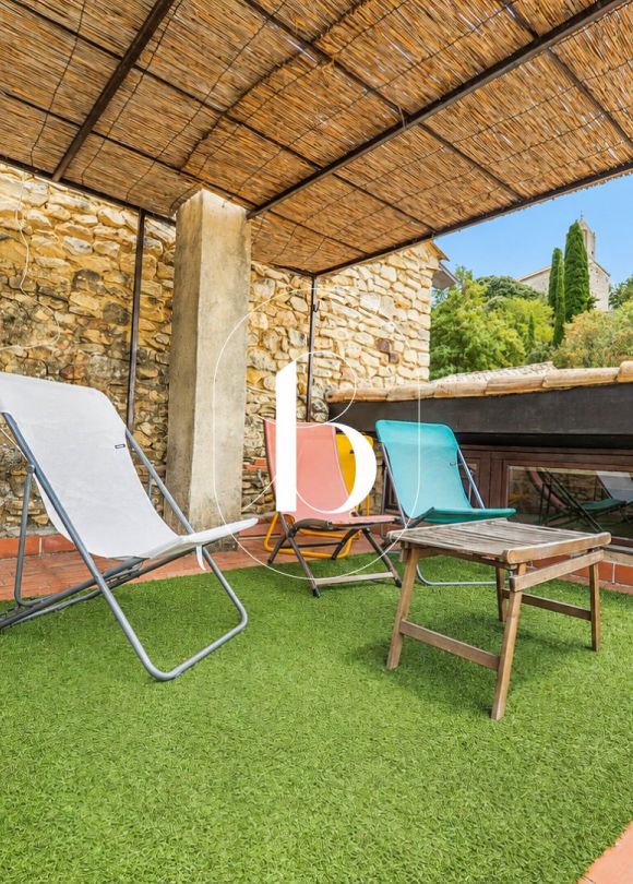 vente Maison de village Venejan