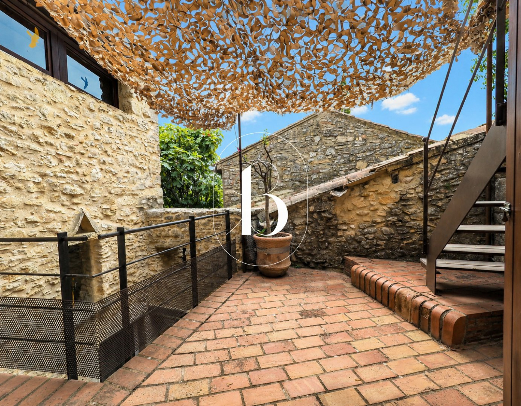 vente Maison de village Venejan