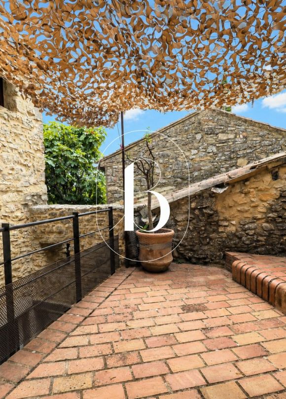 vente Maison de village Venejan