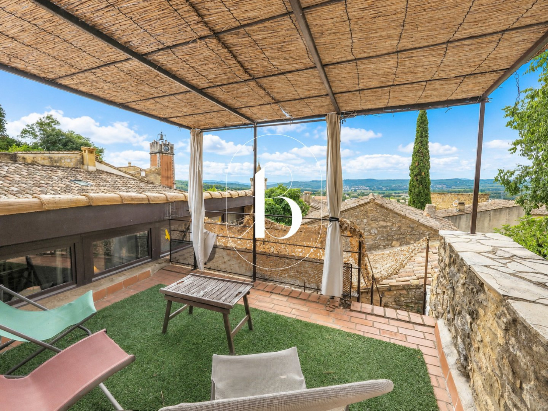 vente Maison de village Venejan