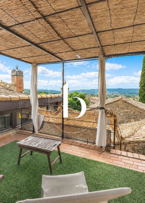 vente Maison de village Venejan