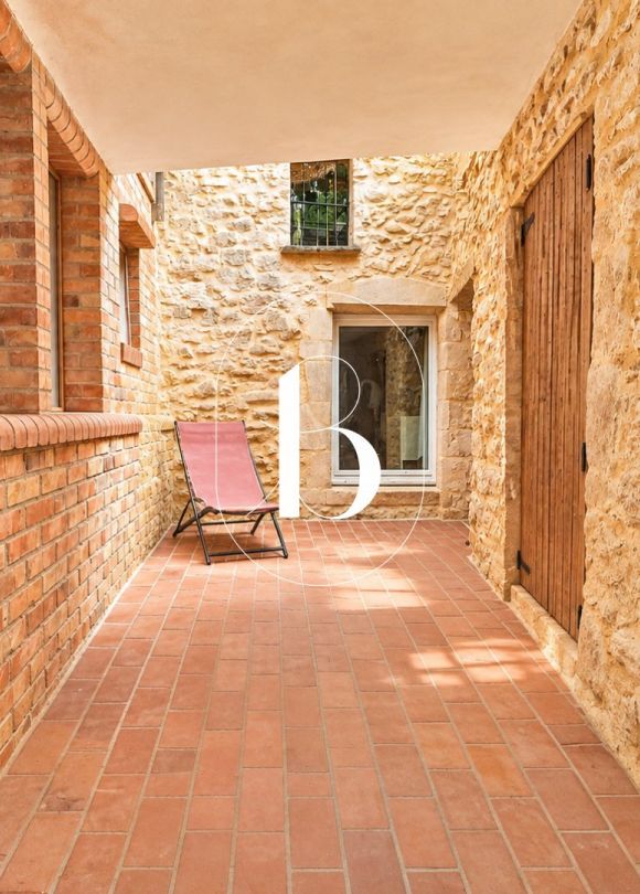 vente Maison de village Venejan