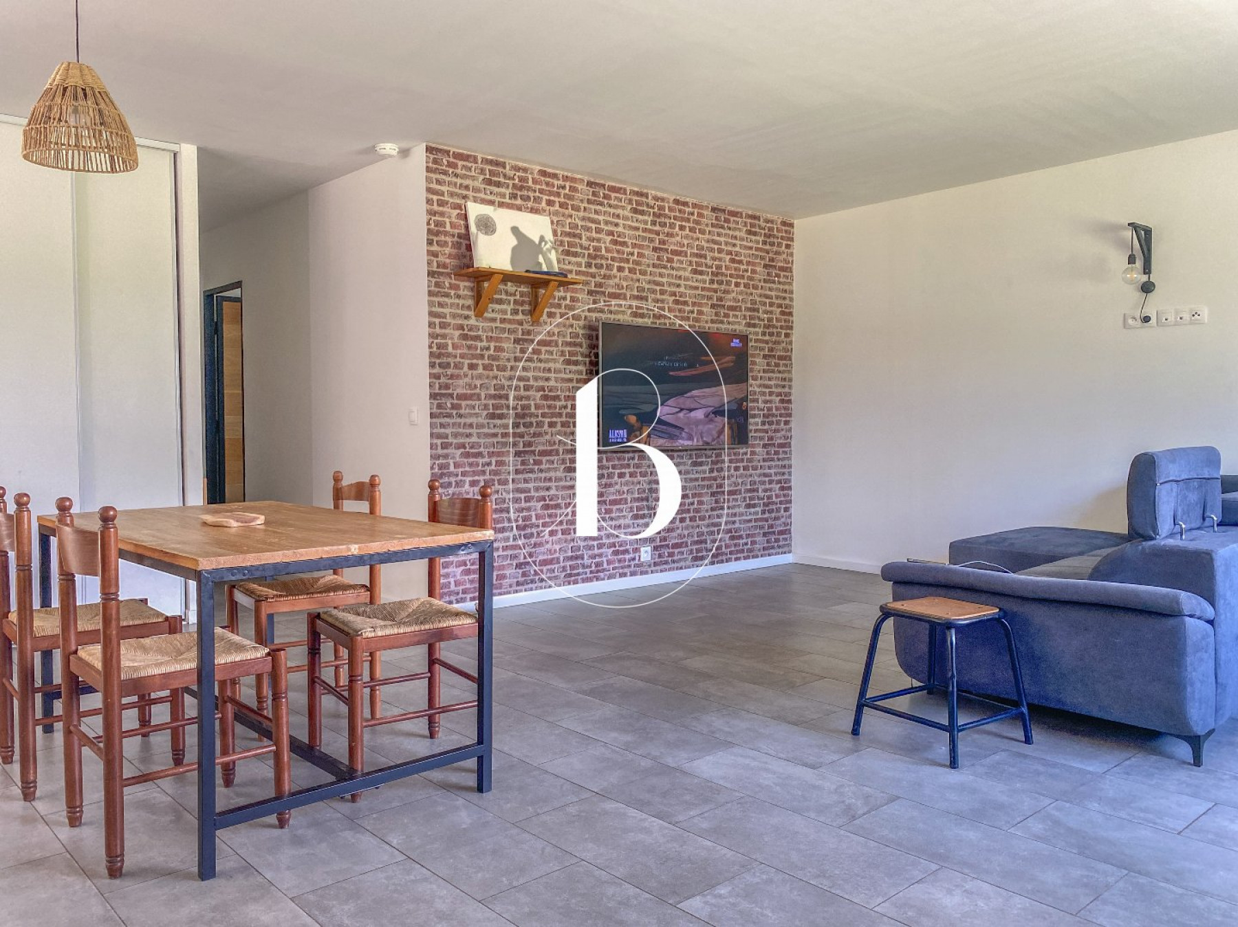 vente Villa Berrias Et Casteljau