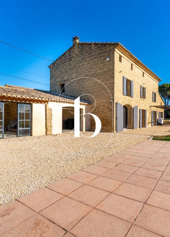 vente Mas Uzes