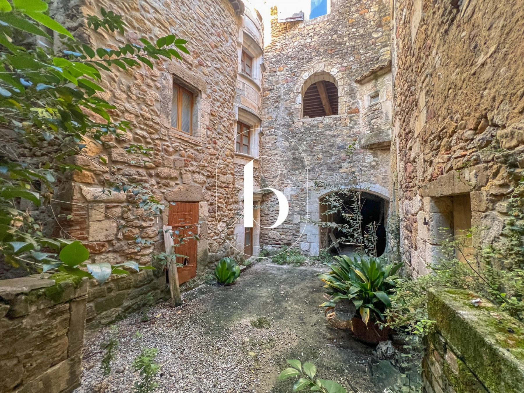 vente Maison de village Saint Julien De Peyrolas