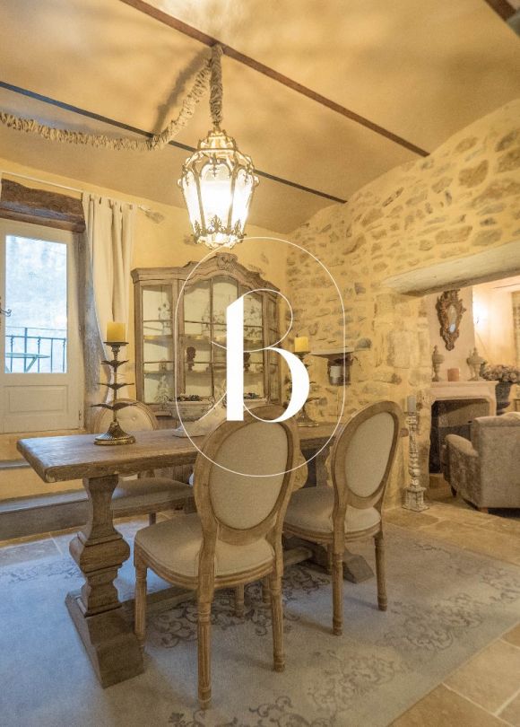 vente Maison de village Uzes