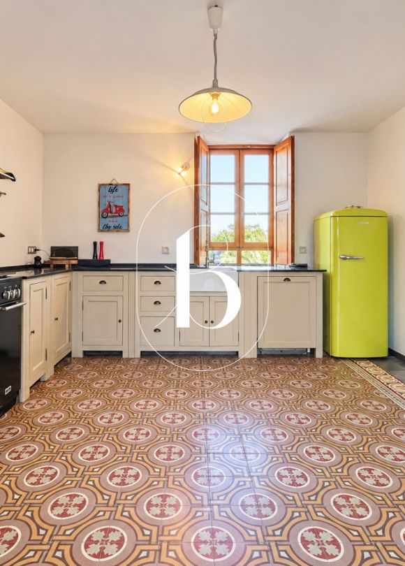 sale Demeure de ville et village Vallon Pont D'arc