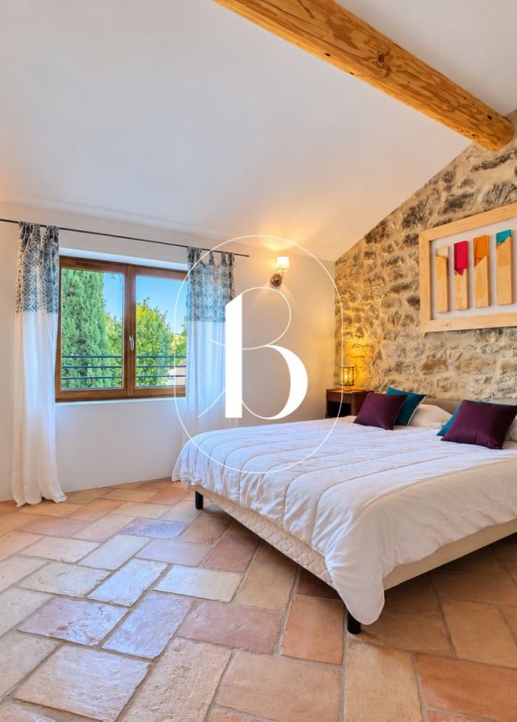 sale Demeure de ville et village Vallon Pont D'arc