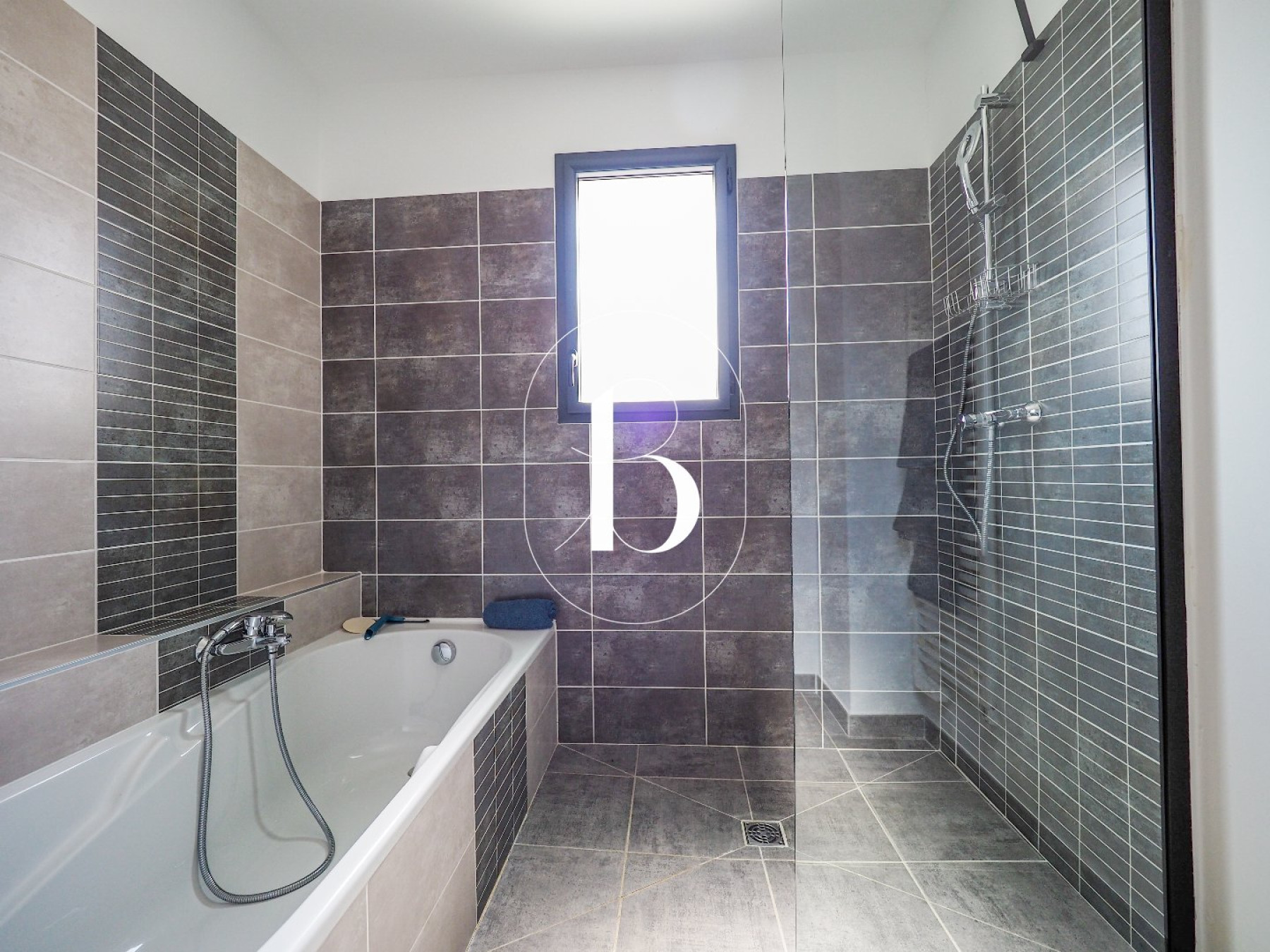 sale Maison contemporaine Saint Paulet De Caisson