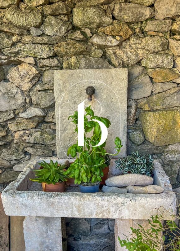 sale Maison de village Lussan