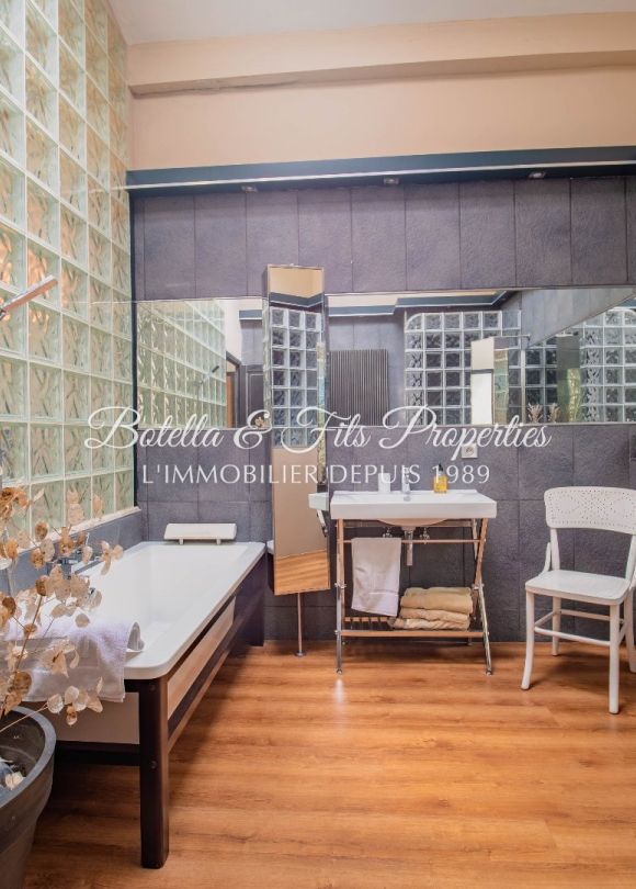 sale Domaine Uzes