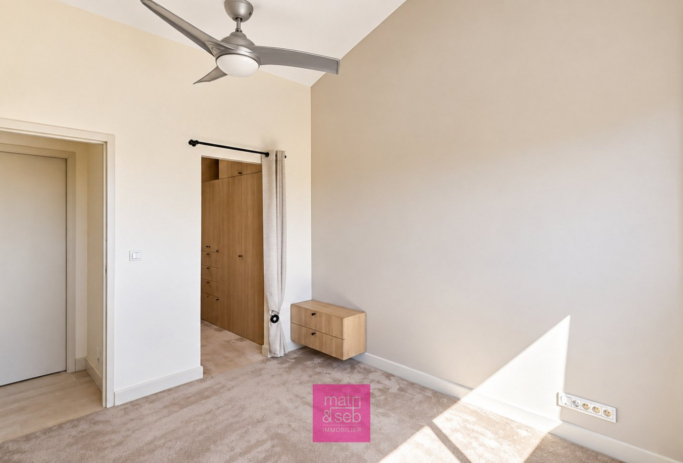 vente Appartement Nimes - Photo 8