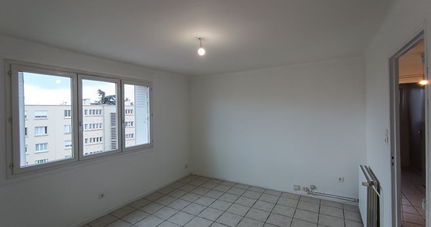 location Appartement Nimes