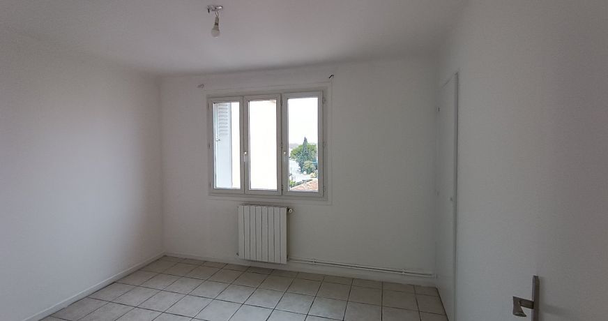 location Appartement Nimes