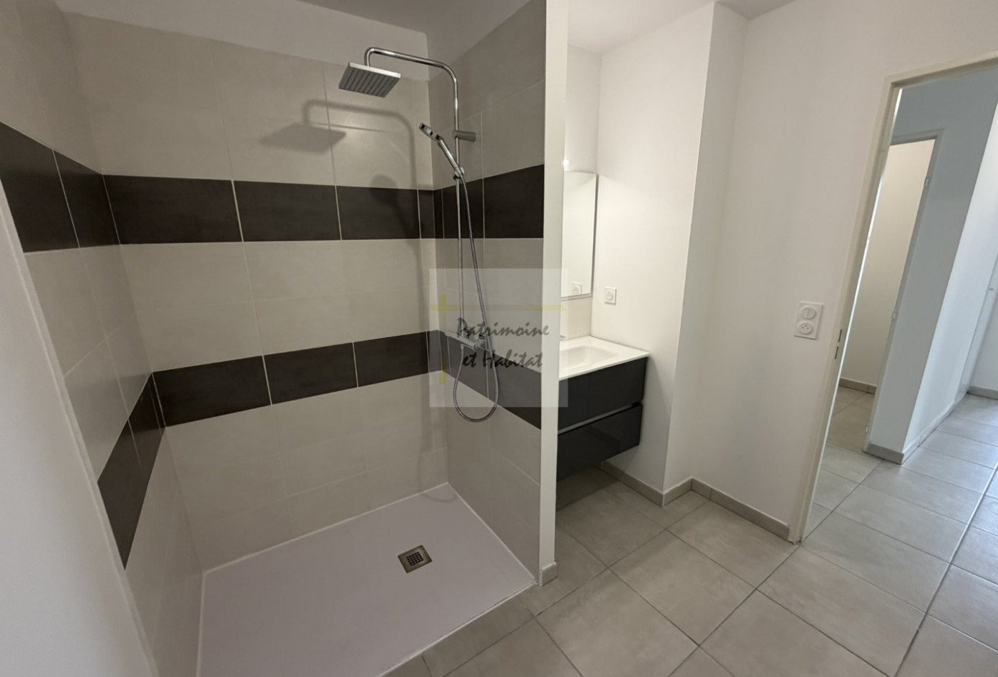 vente Appartement Nimes - Photo 9