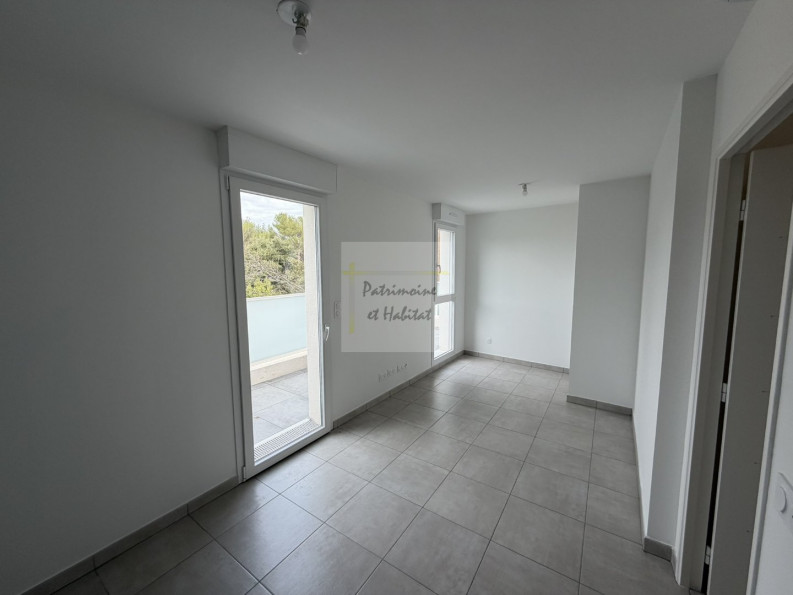vente Appartement Nimes - Photo 2