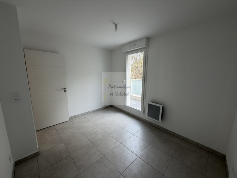 vente Appartement Nimes - Photo 7