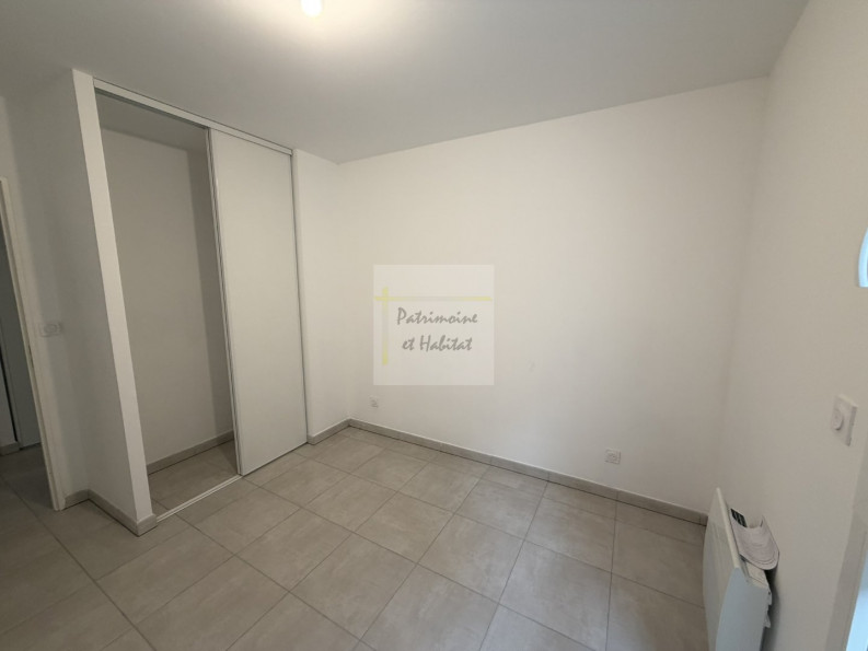 vente Appartement Nimes - Photo 9