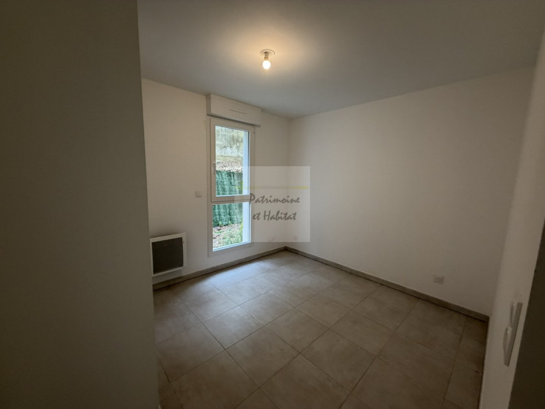 vente Appartement Nimes - Photo 10