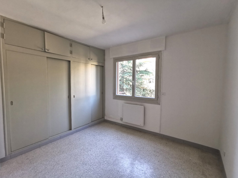 vente Appartement Nimes - Photo 7