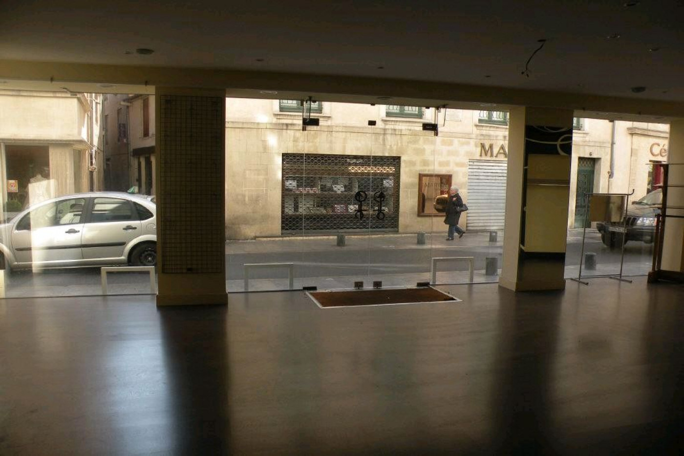 location Local commercial Nimes - Photo 7