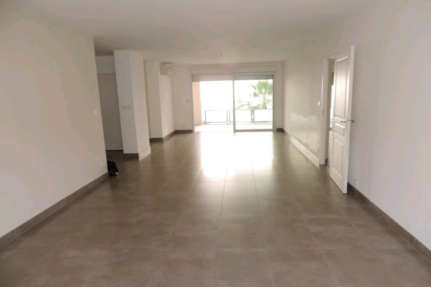 location Appartement Nimes - Photo 2