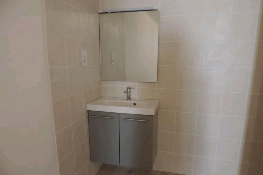 location Appartement Nimes - Photo 6