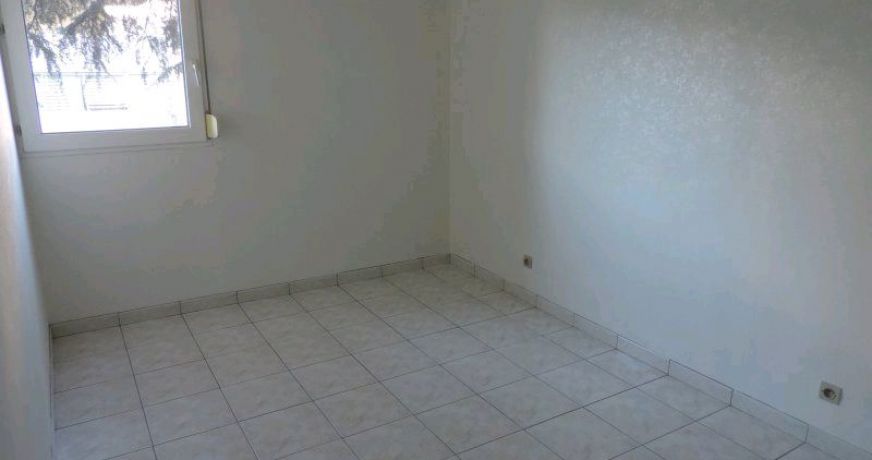 location Appartement Nimes