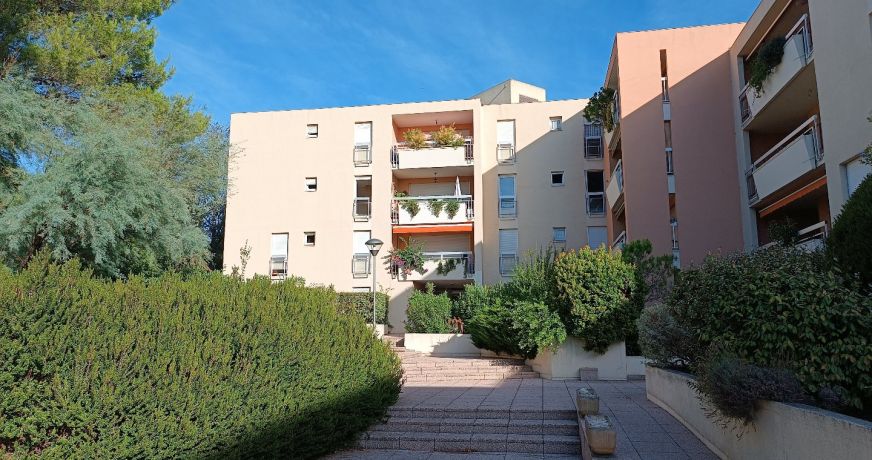 location Appartement Nimes