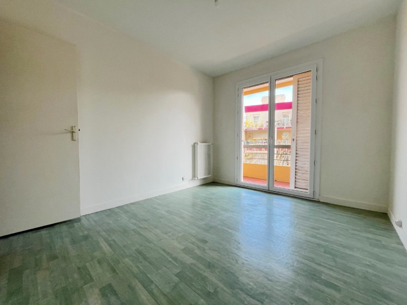 vente Appartement Nimes - Photo 7